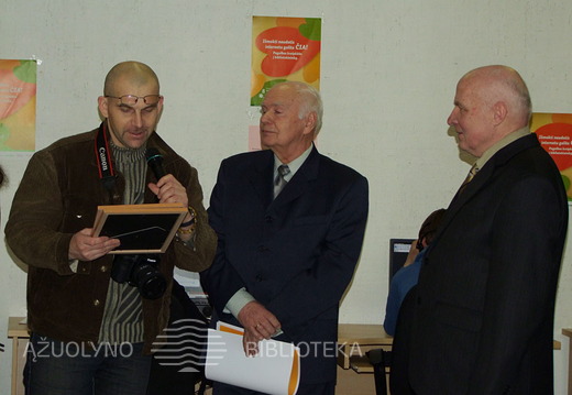 Dailininkų sąjungos Kauno skyriaus vadovas G. Vaičys, V. Lagunavičius, V. Slavinskas