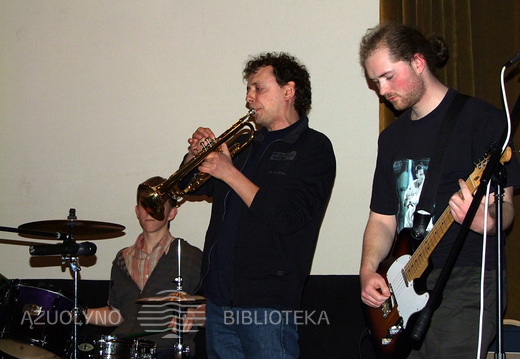 Neleisk bibliotekai išeiti į pensiją!