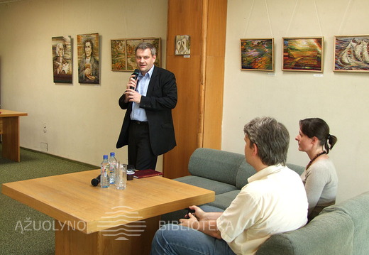 Doc. dr. Jonas Vaičenonis, dr. Vilma Akmenytė ir doc. dr. Remigijus Civinskas