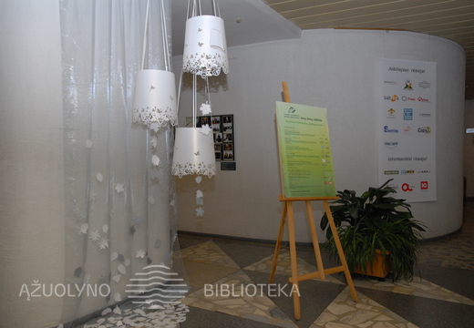 Pasipuošusi biblioteka