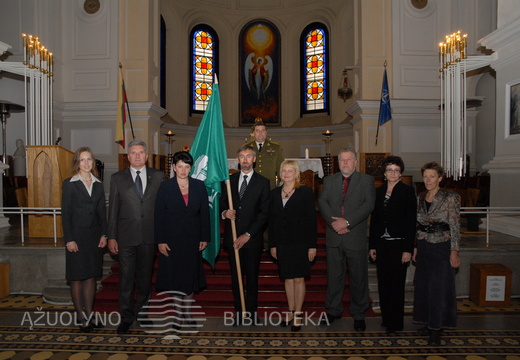 Bibliotekos vadovybė ir svečiai