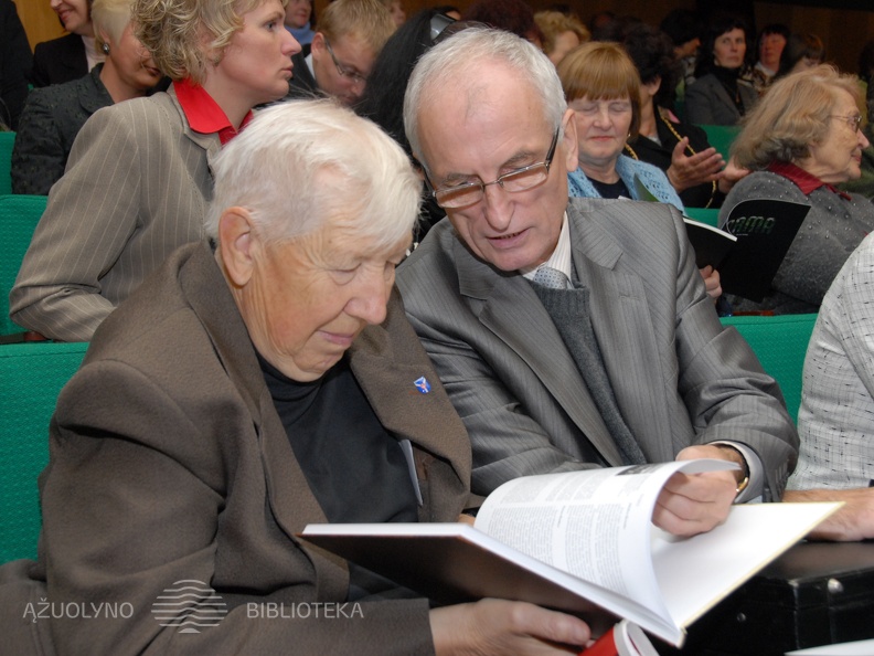 Garbės skaitytojai A. Vaičius ir prof. S. Sajauskas
