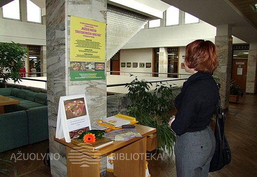 Paroda „Mažųjų raštai tūkstantmečio juostoje“ 