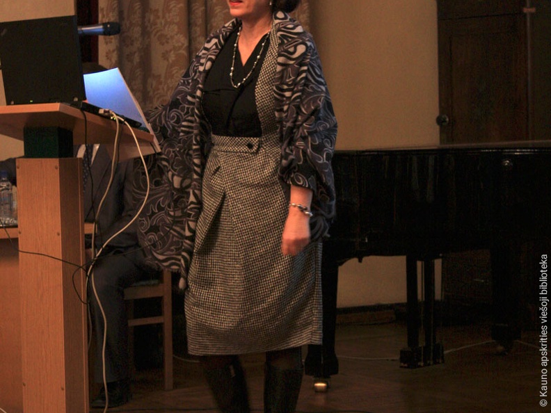 Dr. Regina Varnienė-Janssen, Lietuvos nacionalinė Martyno Mažvydo biblioteka
