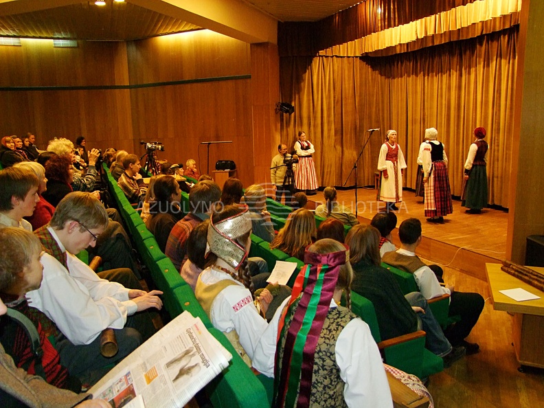 Vakaro akimirka