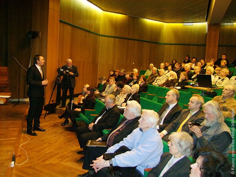Renginį veda Kauno dramos teatro vadovas Egidijus Stancikas