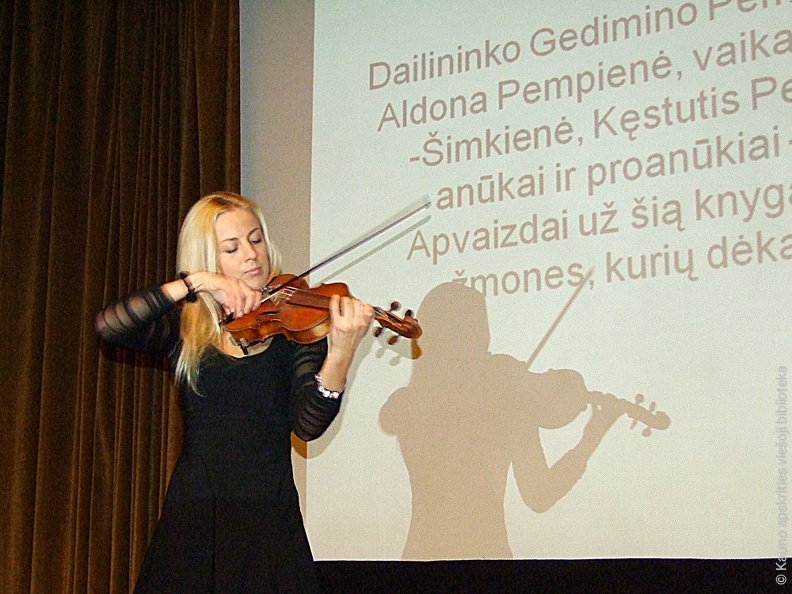 Smuikininkė Viktorija Kukauskaitė