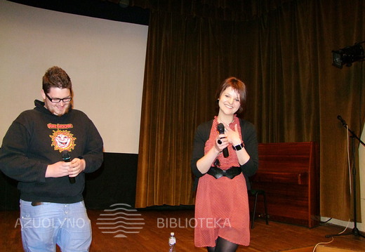 Filmo režisierius Jonas Trukanas ir KAVB kultūrinės veiklos vadybininkė Ugnė Daubaraitė