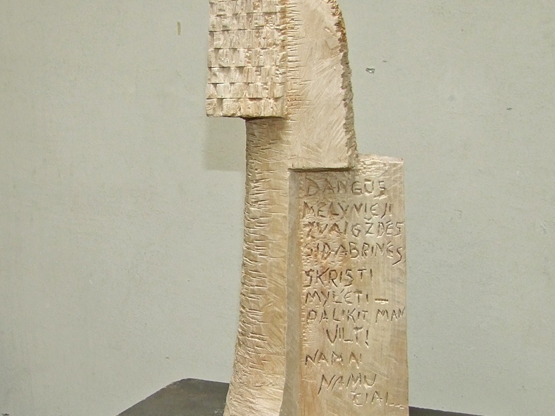 L. Striogos skulptūra &quot;Šviesos lauke&quot;