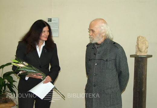 Meno leidinių skyriaus vedėja pristato parodos autorių ir parodą