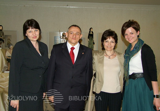 KAVB direktorė Asta Naudžiūnienė, p. Ferenc Blauman, p. Ferencne Blaumann ir Ugnė Daubaraitė