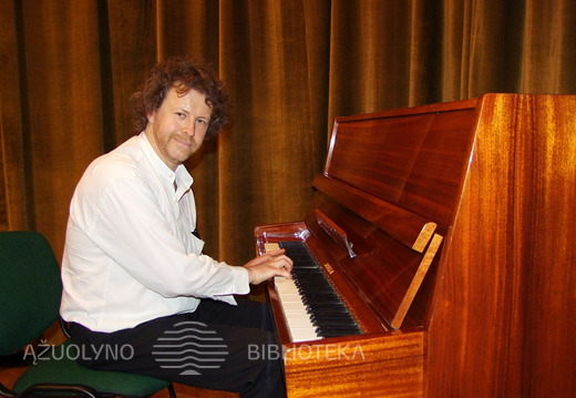 Literatūrinių skaitymų vakaras „Šventmarė“