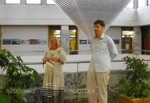 Fotografas Regimantas Žilys ir KAVB Kultūros renginių ir leidybos gr. vadovė Rimantė Tamoliūnienė