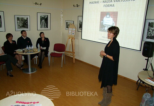 Pirmoji dalyvė Milda Mitkutė pristato savo idėją „Mainai – nauja vartojimo forma“