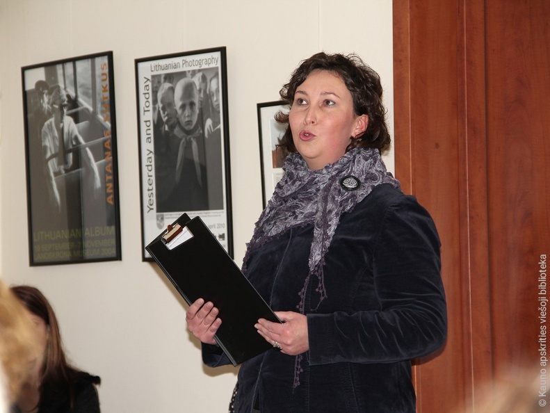 Kristina Grybienė pristato savo idėją „Akmenų sakmės“ 