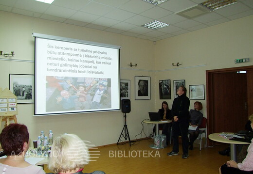 Vytautė Venckūnaitė pristato idėją „Mobili vaikų palėpė“   