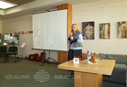 Vakaro vedėja - KAVB Kultūros renginių ir leidybos gr. vadovė Rimantė Tamoliūnienė