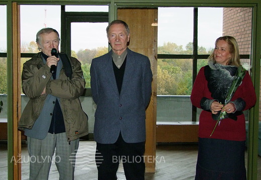 Pirmas iš kairės - fotomenininkas Aleksandras Macijauskas