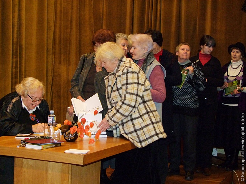 Autografų belaukiant