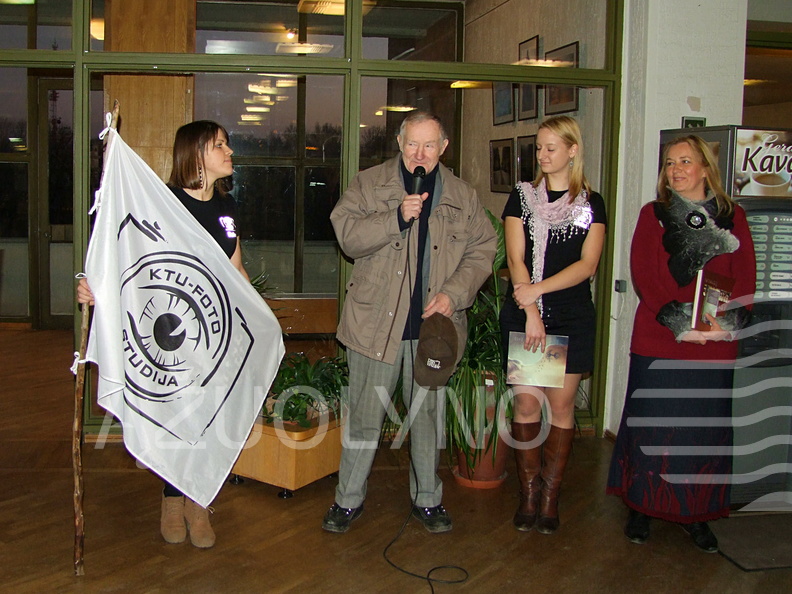 KTU FOTO studijos narius sveikina fotomenininkas Aleksandras Macijauskas