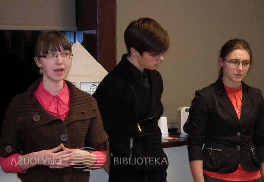 Prienų ,,Revuonos“ vid. mokyklos mokiniai pristato idėją „Skaitymo skatinimas mokykloje“