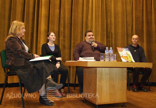 KAVB Kultūros renginių ir leidybos gr. vadovė Rimantė Tamoliūnienė ir Bernardinai.lt redakcijos nariai