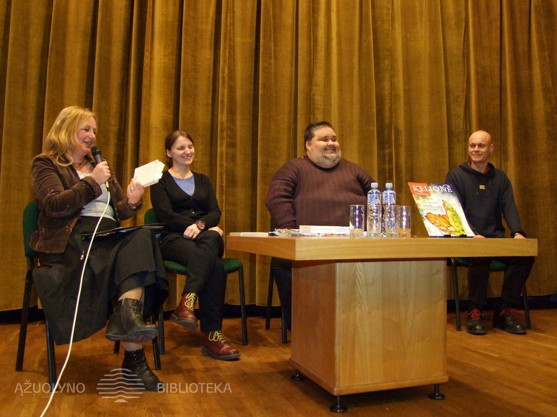 KAVB Kultūros renginių ir leidybos gr. vadovė Rimantė Tamoliūnienė ir Bernardinai.lt redakcijos nariai