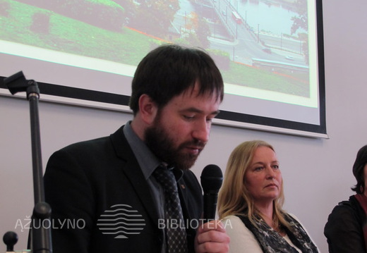 Diskusijos moderatorius - VDU Politikos mokslų ir diplomatijos fakulteto prodekanas, istorikas dr. L. Venclauskas