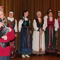 Ansamblis &quot;Kupolė&quot; ir renginio vedėja R. Tamoliūnienė