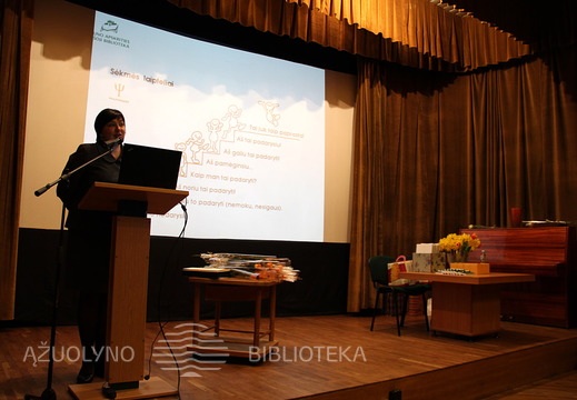 Bibliotekos direktorė Asta Naudžiūnienė