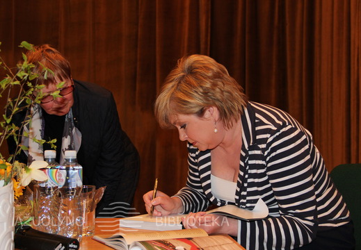 Autografai skaitytojams