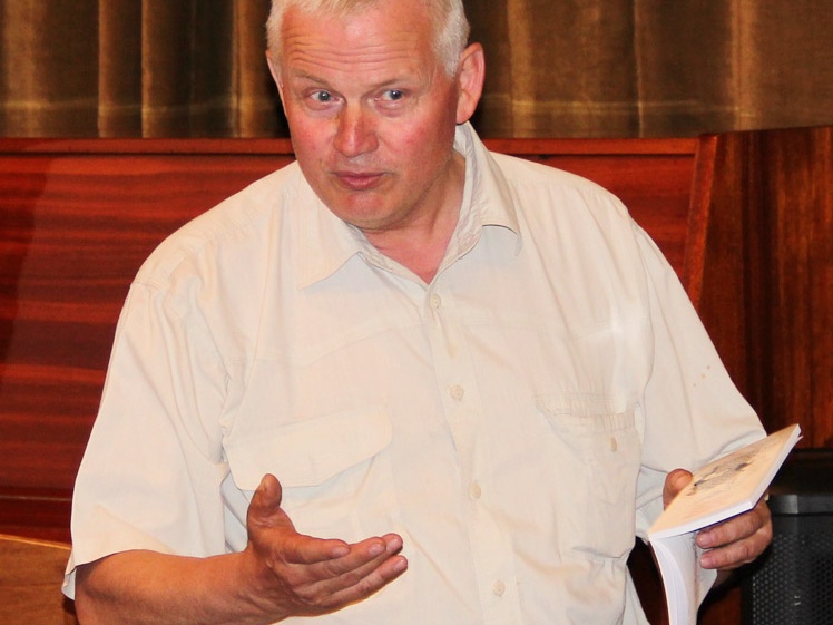 Savo kūryba dalinosi ir Aleksandras Bosas.