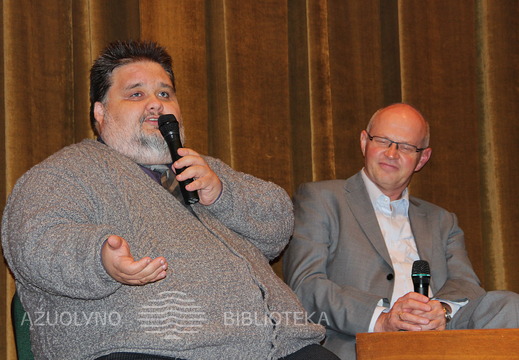 Interneto dienraščio Bernardinai.lt vyr. redaktorius Andrius Navickas ir prof. Gintaras Aleknonis