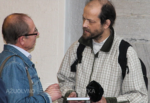 Parodos autorius J. Valiušaitis (dešinėje)