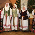 Seredžiaus bendruomenės narės atliko savo krašto dainą