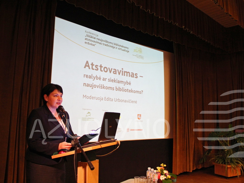 Konferencijos pradžią paskelbė Kauno apskrities viešosios bibliotekos direktorė Asta Naudžiūnienė