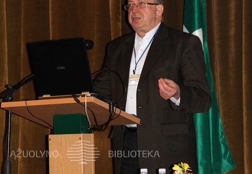 Prof. habil. dr. Aleksandras Targamadzė (Kauno technologijos universitetas) 