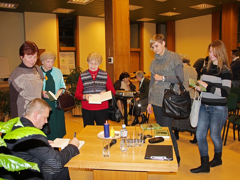 Autografų dalybos
