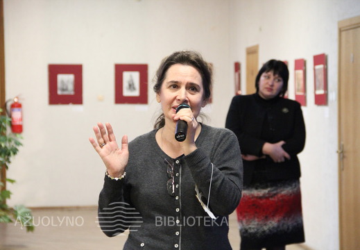 Apie maskaradą, jo XIX a. tradicijas, aprangos stilių, pasakojo Rusijos valstybinės menų bibliotekos Kultūros programų skyriaus 