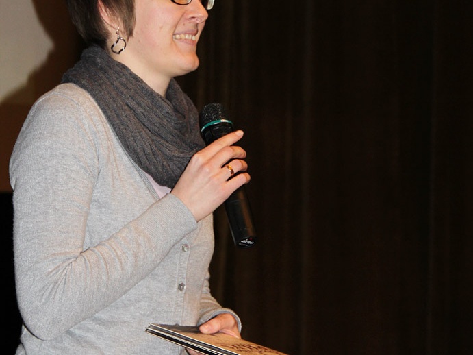 Filmus pristatė KAVB kultūrinės veiklos vadybininkė J. Genienė