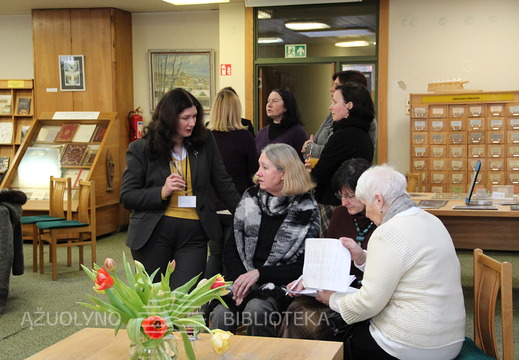 Prie knygų malonu ir pabendrauti