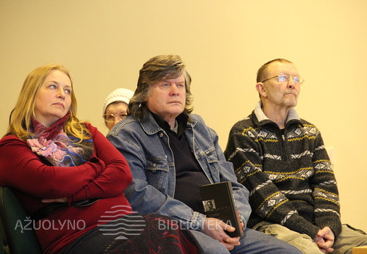 KAVB Kultūros renginių ir leidybos grupės vadovė R. Tamoliūnienė, poetas E. Janušaitis ir rašytojas J. Gimberis