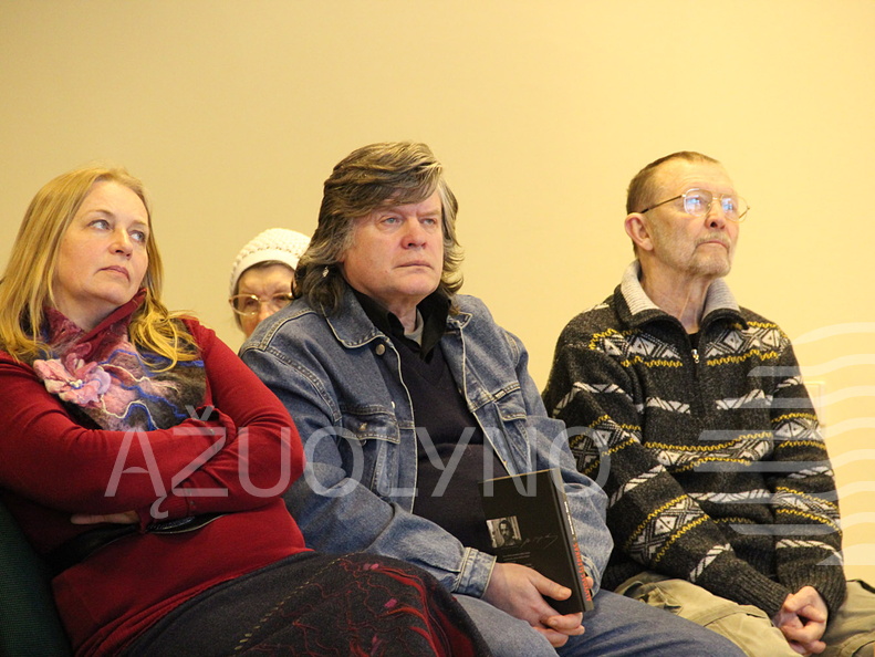 KAVB Kultūros renginių ir leidybos grupės vadovė R. Tamoliūnienė, poetas E. Janušaitis ir rašytojas J. Gimberis