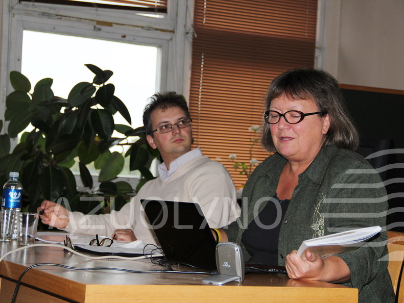 Knygos autorė Judith Lewonig ir istorikas Rūstis Kamuntavičius (VDU)