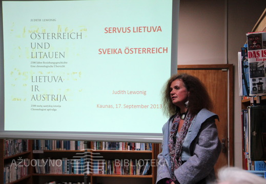 Dalyvius pristatė Vokiškų ir šveicariškų leidinių bibliotekos darbuotoja Vida Korn 