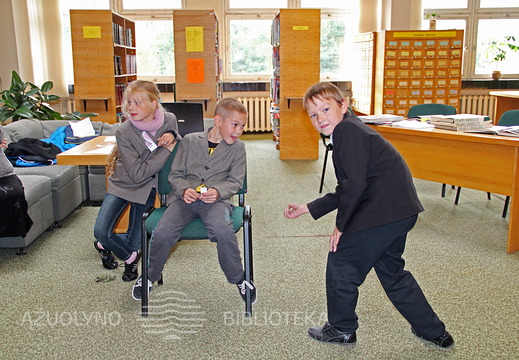 Vaikai mielai vaidino