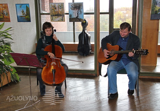 Muzikinę programą renginyje atliko violončelininkė Agnė Arbačiauskienė ir aktorius Giedrius Arbačiauskas