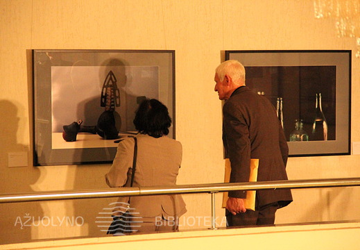 Parodos atidarymo akimirka 