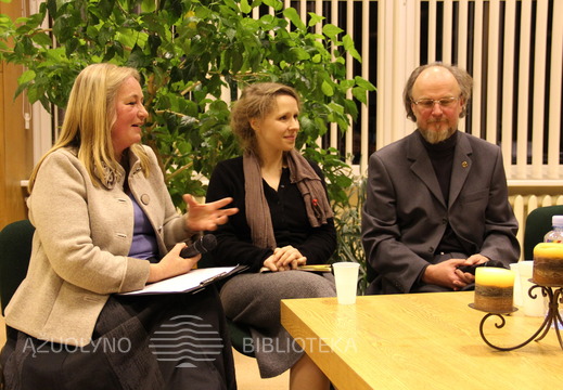 Rimantė Tamoliūnienė, Eglė Lukšaitė, kun. prof. Romualdas Dulskis