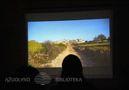 Kadras iš filmo "Sapnuoju, kad einu"